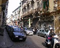 11517 Via Beato Vincenzo Romano direzione Piazza S. croce.jpg (95110 bytes)