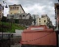 0004 - Castello baronale - da Piazzale Fontana.jpg (53118 bytes)