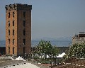 00070 torrione del mulino da via calastro.jpg (55768 bytes)
