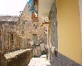 01034 Largo Benigno  ingresso per Via Pontillo a Cavour.jpg (63808 bytes)
