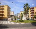 02358 Rotonda che divide Via A. De Gasperi e Viale Campania.jpg (49980 bytes)