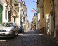 05507 1a Traversa Bianchini primo tratto a destra a salire.JPG (61078 bytes)