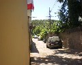 05532  1a Traversa Bianchini primo tratto a destra a salire Via Fosso Bianco.JPG (76111 bytes)