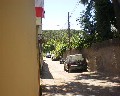 05533 1a Traversa Bianchini primo tratto a destra a salire Via Fosso Bianco.JPG (96823 bytes)