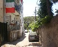 05535   1a Traversa Bianchini primo tratto a destra a salire Targa Via Fosso Bianco.JPG (156838 bytes)