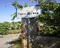 05527  1a Traversa Bianchini primo tratto a destra a salire Targa Via Fosso Bianco.JPG (173583 bytes)