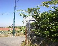 05535   1a Traversa Bianchini primo tratto a destra a salire Targa Via Fosso Bianco.JPG (156838 bytes)
