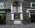 11546 Piazza S.croce edicola votiva Ecce Homo.jpg (113437 bytes)