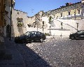 12530  Via Comizi sotto la Ripa direzione Piazza S. Croce.jpg (91087 bytes)