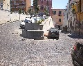 12536  Via Comizi sotto la Ripa direzione Piazza S. Croce e Via Fontana.jpg (114350 bytes)