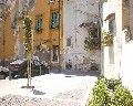 12543  Via Comizi sotto la Ripa direzione Piazza S. Croce e Via Fontana.jpg (93549 bytes)