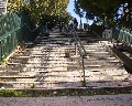 14546 Dal Piazzale Cesare Battisti scalone che porta alla Villa Comunale.jpg (114365 bytes)