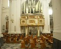 18002   Piazza S. Croce interno della Basilica di S. Croce.jpg (59001 bytes)